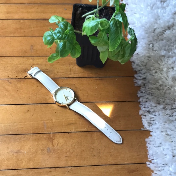 Watch - Picture 2 of 2